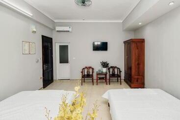 בית מלון כפרי Khách Sạn Hà Nội 2 Mặt Biển Sầm Sơn