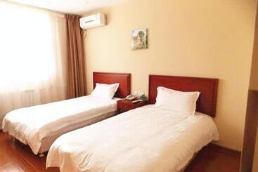 בית מלון כפרי Greentree Inn Shandong Linyi Junan Tianqiao Road Business
