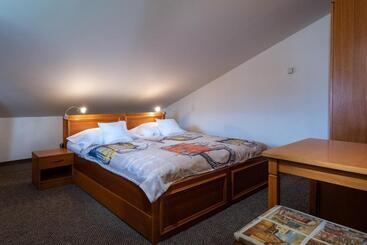 Пансион Maravar   Pivný Wellness Adults Only