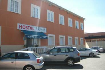 پانسیون Hostal El Pinar