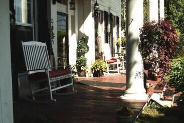 민박 Brookside Inn At Laurens