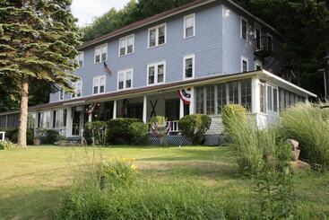 ホテル Inn At Starlight Lake & Restaurant