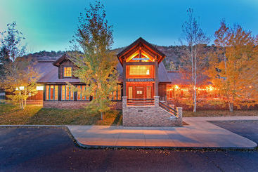 هتل The Angler Inn