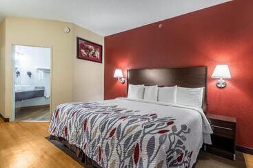 فندق على الطريق Red Roof Inn Georgetown, In   Louisville West