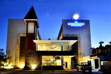 アパートホテル The Legian Sunset Residence