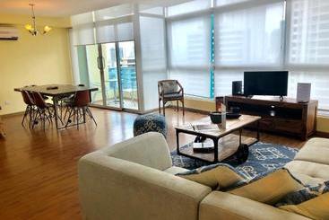Vip Apartment Avenida Balboa