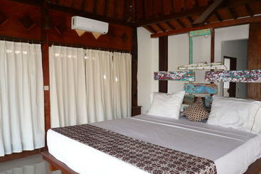 Classic Beach Villas