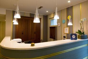 호텔 Al Campanile   Luxury Suites & Apartments