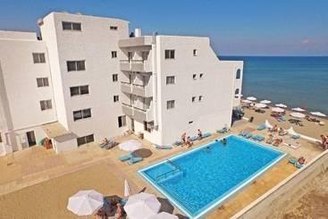 Отель Island Resorts Maya Beach