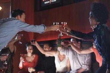 בית מלון כפרי Saratoga Casino