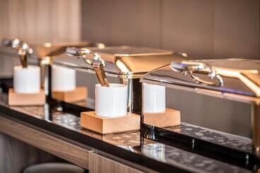 Hanting Tianjin Xianyang Road Changhong Park