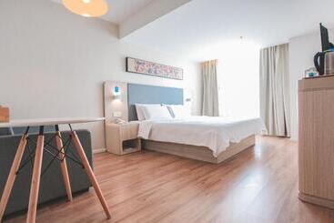 Hanting Xian Qujiang International Convention And Exhibition Center