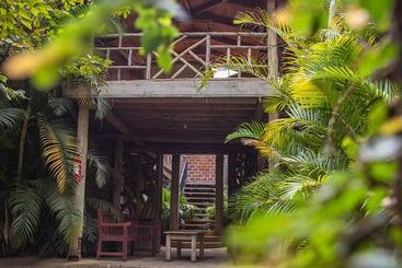 تختخواب و صبحانه Christina House