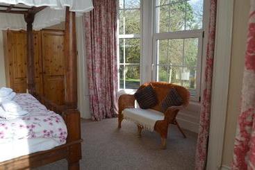 민박 Breezemount House