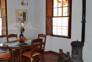 Casas Rurales Los Marantes