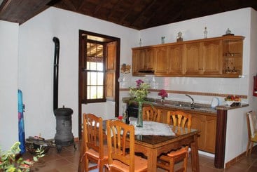 Casas Rurales Los Marantes
