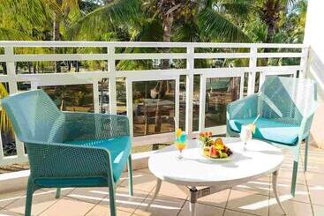 Coral Azur Beach Resort