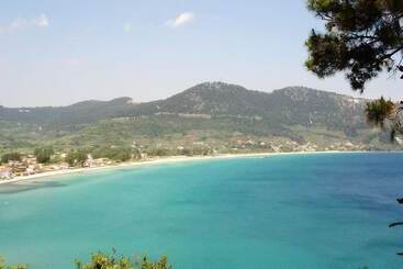 Enavlion Hotel Batagianni