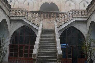 هتل Dara Konağı