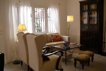 Tíbula City Apartamento Turistico