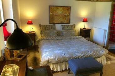Bed and Breakfast Manoir De La Rogerais & Spa