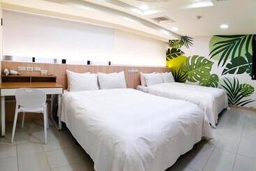 هتل Beethoven Express