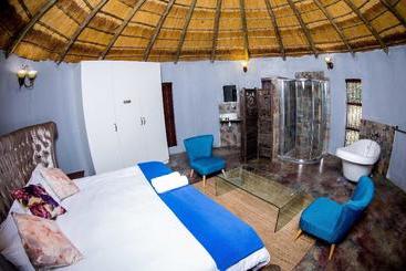 호텔 Dzata Private Game Lodge