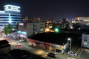 פנסיון Happy Memory