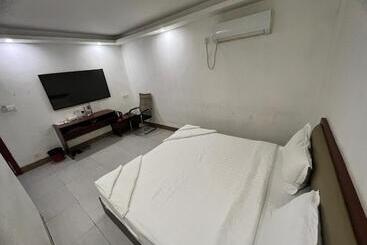 בית מלון כפרי Yaou