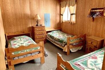 Benzonia Rustic Resort