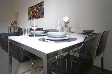 پانسیون New Moon Rooms