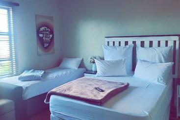 بنسيون The Vine Guest House Potchefstroom