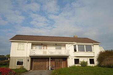 פנסיון The White House