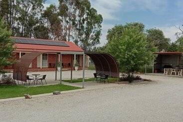 The Lydoun Motel