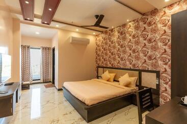 Dharti Dhora Ri   A Sand Dune Resort