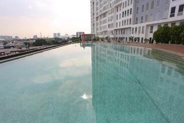 فندق Aurora Rooms @ Apartemen Patraland Urbano