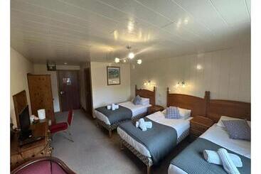 호텔 Oyo Mackay S Travel Lodge