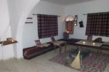 Umm Ar Rasas Hostel And Restaurant