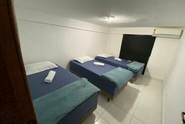 הוסטל The Brothers