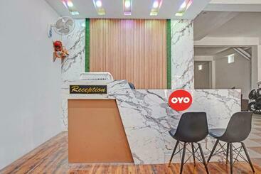 هتل Oyo Flagship 81364  Ars