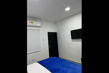 پانسیون Room In Lodge   Tr A5d Hostel Room Near Castillo San Felipe With Pool And Wifi