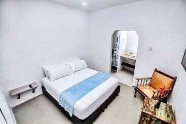 بنسيون Room In Lodge   Tr V3d Hostel Room Near Castillo San Felipe With Pool And Wifi