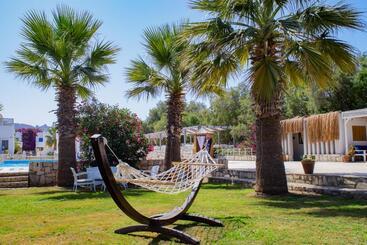 민박 Ladonia Hotels Zemda Gümüşlük