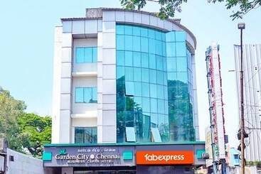 هتل Fabexpress Garden City