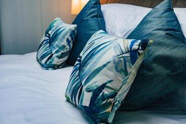 호텔 Rooms At Penarth Marina