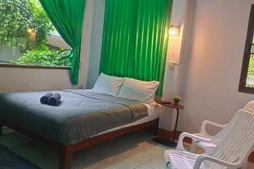 فندق على الطريق Mountain View Hostel   Krabi Airport Near Wat Thamsuea