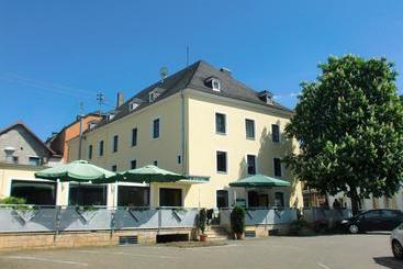 Central Hotel Greiveldinger