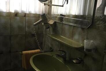 Отель Gasthof Zur Sonne Winzenhohl