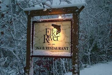ユースホステル Elk River Inn, Cabins & Outfitter