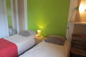 צימר Chez Cat Et Christophe , Chambre Calme Et Lumineuse Chez L Habitant Avec Vue